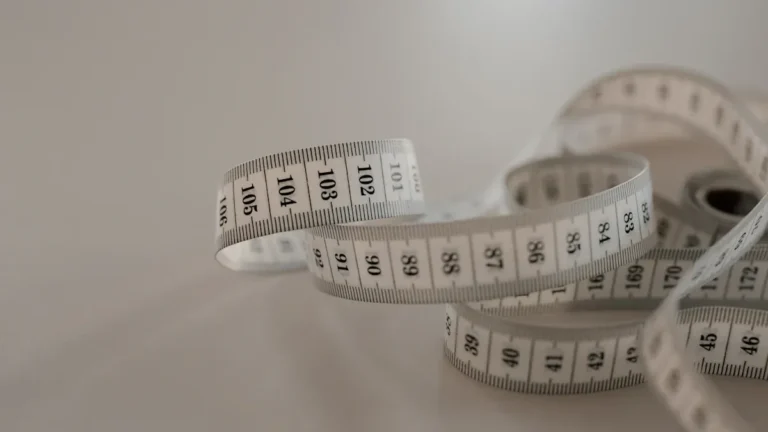 How to Measure Clothing Size Accurately for Online Shopping