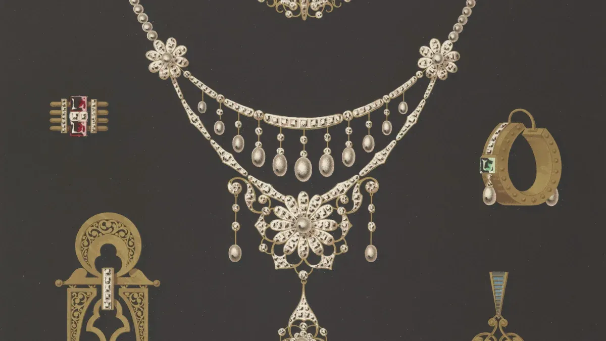 Vintage vs Modern Jewelry: Design Eras & Style Differences